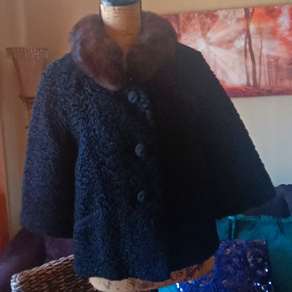 wool coat - Picture 2 of 10